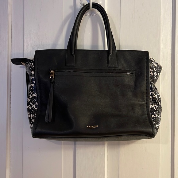 Coach Bleecker Two Tone Python Embossed Black & White Leather Riley Carryall Bag - Picture 1 of 16